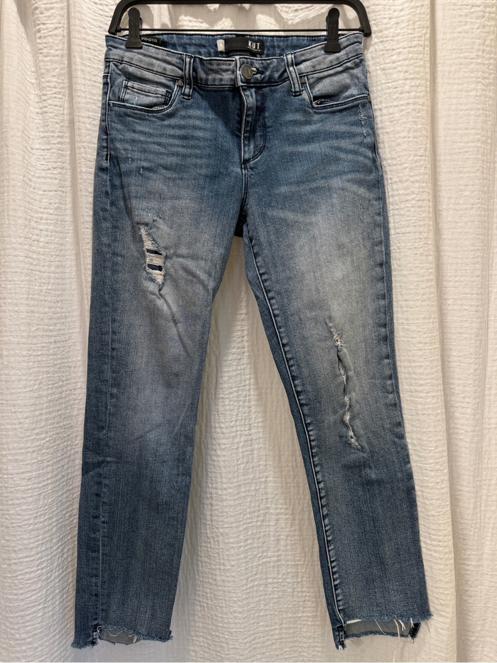 KUT from the Kloth Mia Distressed Jeans Blue Raw Hem Cropped 4